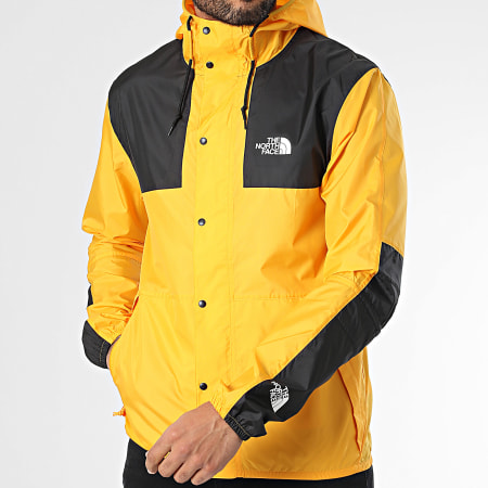 The North Face - Cortavientos con capucha Mountain A5IG3 Amarillo Negro