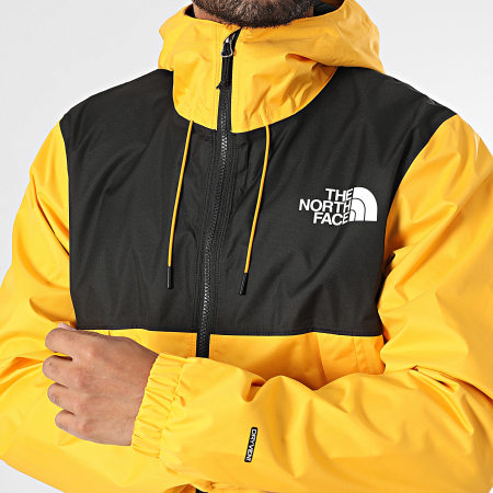 The North Face - Cortavientos con capucha Mountain A5IG2 Amarillo Negro