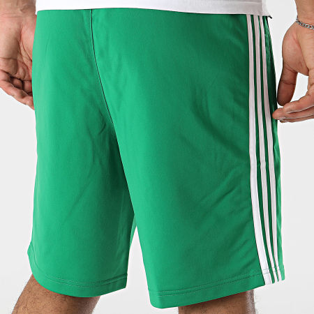 Adidas Originals - Short Jogging Fbird IM9420 Vert