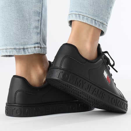 Tommy Jeans - Baskets Femme Logo Outsole Sneaker Essential 2703 Black