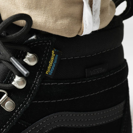 Vans - Sk8-Hi Dr Waterproof Mte Sneakers CVRBLK1 Negro