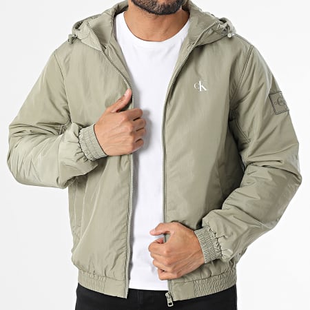 Calvin Klein - Veste Zippée Capuche 5596 Vert Kaki Clair