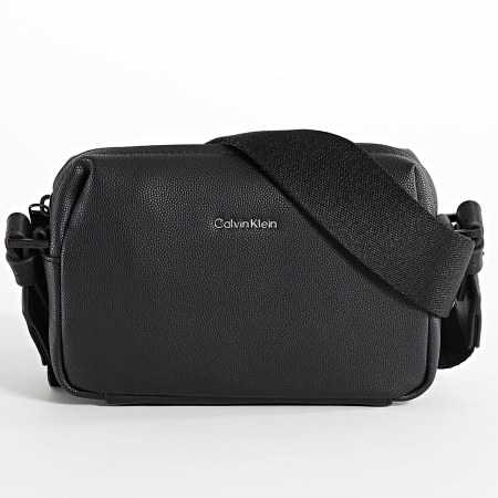 Calvin Klein - Sacoche Must Camera 2761 Noir