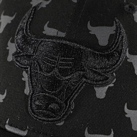 New Era - Casquette Team Monogram 9Forty Bulls 60580846 Noir Gris