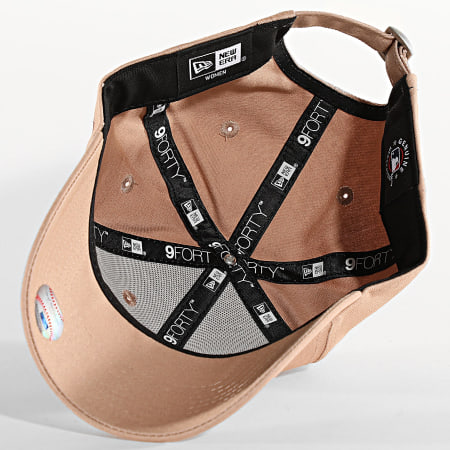 New Era - Gorra de mujer 9Forty NY con logotipo metálico 60580733 Beige