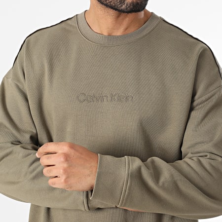 Calvin Klein - Sweat Crewneck NM2724E Vert Kaki