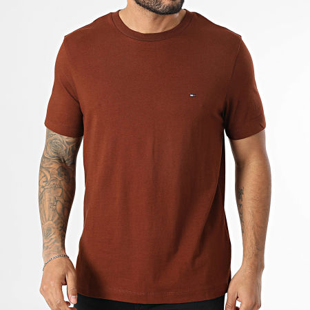 Tommy Hilfiger - Tee Shirt Essential Seasonal 9995 Marron