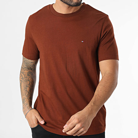 Tommy Hilfiger - Tee Shirt Essential Seasonal 9995 Marron