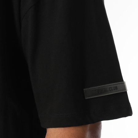 Final Club - Tee Shirt Oversize Large Embleme Front Negro
