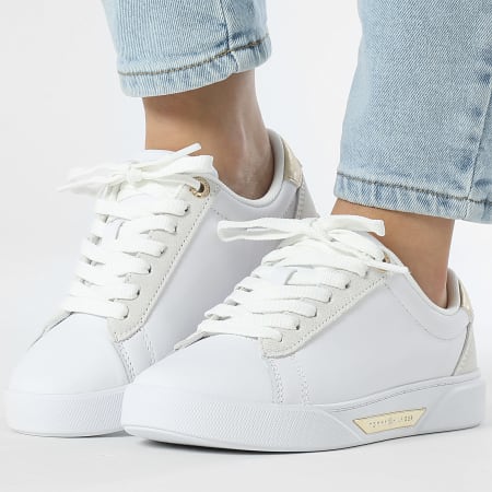 Tommy Hilfiger Chic Court 8382 Blanco Zapatillas Mujer Ryses