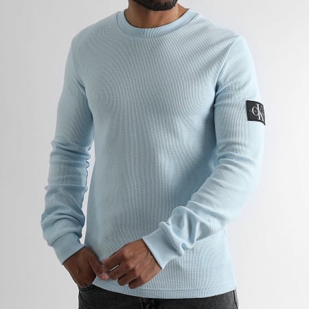 Calvin Klein - Sudadera Monogram Badge Waffle Crewneck 3485 Azul claro