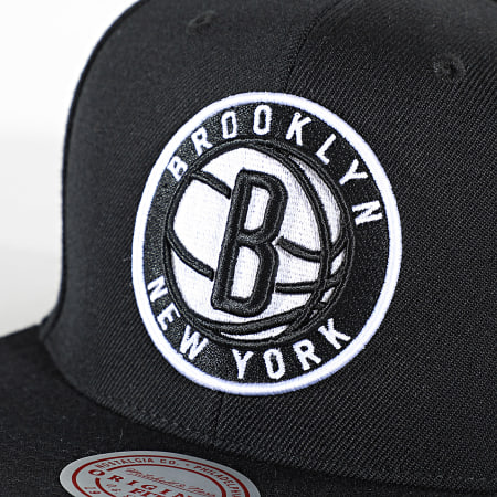 Mitchell and Ness - Casquette Snapback White Brooklyn Nets HHSS3256-BNE Noir
