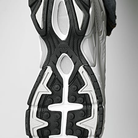 Adidas Sportswear - Baskets Temper Run 2 IH0402 Footwear White Core Black Grey One