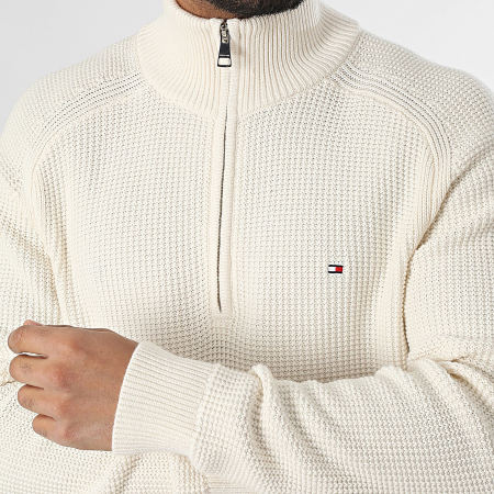 Tommy Hilfiger - Jersey de cuello alto con cremallera y rayas globales 8086 Beige