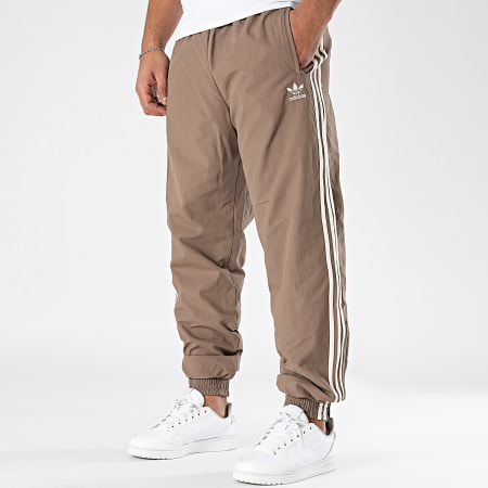 Pantaloni adidas marroni outlet