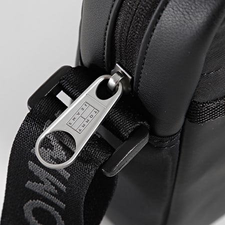 Tommy Jeans - Sacoche Daily Elevated Reporter 3316 Noir