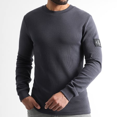 Calvin Klein - Sweat Crewneck Monogram Badge Waffle 3485 Gris Anthracite