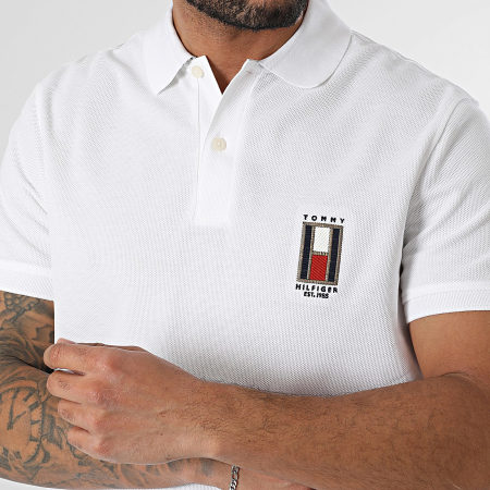 Tommy Hilfiger - Polo Manches Courtes Vertical Flag 6790 Blanc