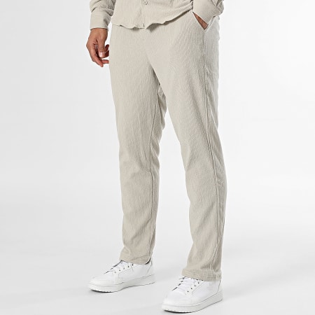 Classic Series - Beige shirt met lange mouwen en joggingbroek