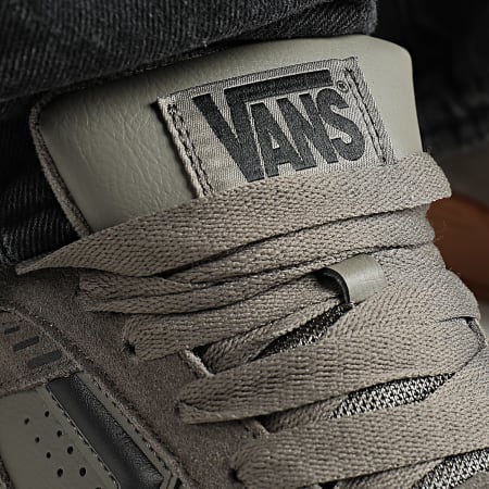 Vans - Upland D259JC1 Zapatillas de ante con cordones elásticos