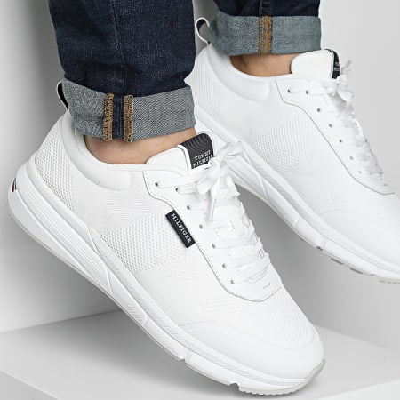 Tommy Hilfiger - Baskets Lightweight Modern Knit Runner 5326 White