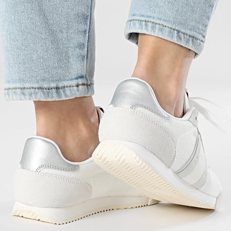 Scarpe da ginnastica basse da donna 2706 Ecru