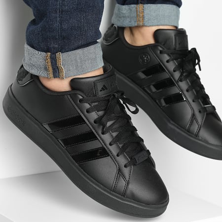 Adidas Sportswear - Baskets Star Wars Grand Court 2.0 JI2842 Core Black