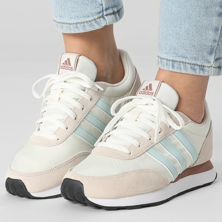Adidas Basket Blanche Femme Running Adidas RUN 70s Blanc Beige