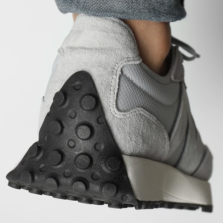 New Balance - Baskets 327 U327SWA Grey