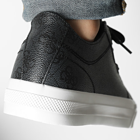 Guess - Baskets FMPISLPAC12 Gris Anthracite