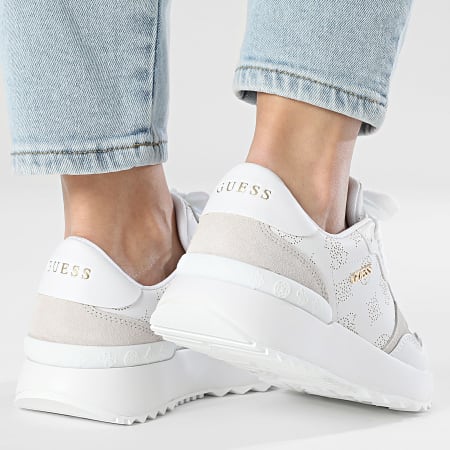 Guess - Baskets Femme FLPVI3LEL12 White Doré
