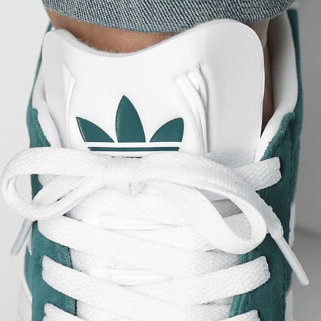 Adidas Originals - Baskets Gazelle JH5383 Mystery Green Footwear White Gold Metallic