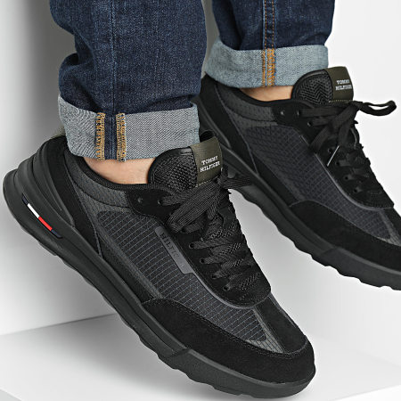 Tommy Hilfiger - Baskets Retro Runner Seasonal 5328 Black