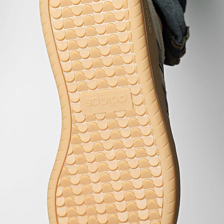 Adidas Sportswear - Baskets Barreda JP7100 Wonder Beige Charcoal Semi Lucid Red