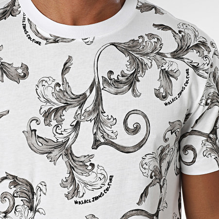 Versace Jeans Couture - Tee Shirt Barocco Outline 78GAH6S0-JS458 Blanc Gris Renaissance