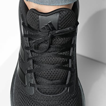 Adidas Sportswear - Baskets Response Runner U JR8058 Core Black