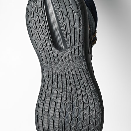 Adidas Sportswear - Baskets Response Runner U JR8058 Core Black