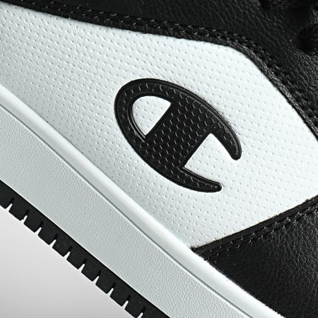 Champion - Baskets RD18 2.0 Low S21906 White Black