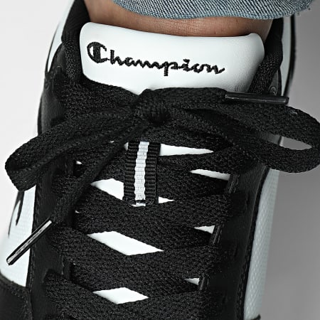 Champion - Baskets RD18 2.0 Low S21906 White Black