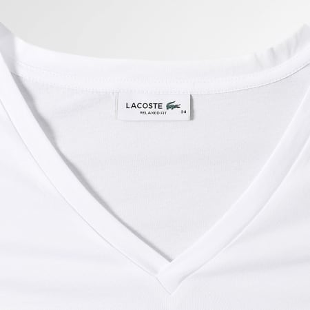 Lacoste - Tee Shirt Col V Femme Logo Brodé Crocodile Relaxed Fit Blanc