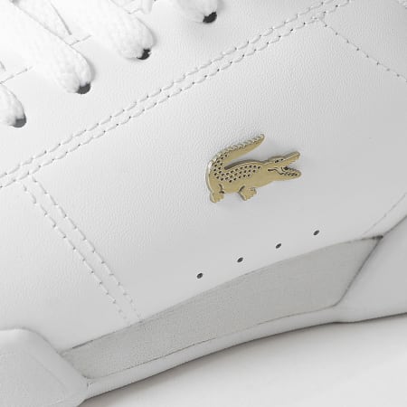 Lacoste - Baskets Femme Carnaby Cup 125 White Gold