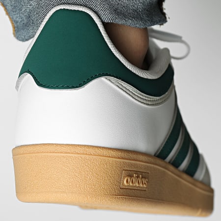 Adidas Sportswear - Baskets Hoops 4.0 JQ2736 Footwear White Collegiate Green Gum 3