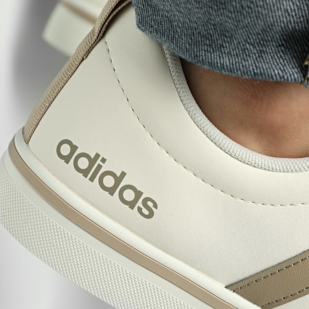 Adidas Sportswear - Baskets VS Pace 2.0 JI1811 Core White Blanch Cargo Clay Brown