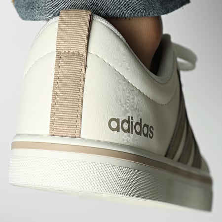Adidas Sportswear - Baskets VS Pace 2.0 JI1811 Core White Blanch Cargo Clay Brown