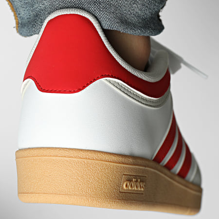 Adidas Sportswear - Baskets Hoops 4.0 JQ2735 Footwear White Better Scarlet Gum 3