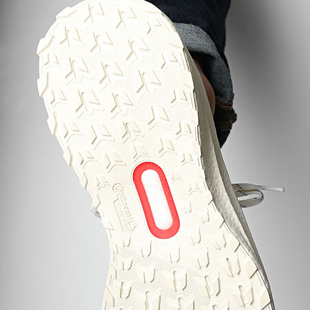 Adidas Sportswear - Baskets Ultraboost 5 GTX W JI1387 Off White Lucid Red