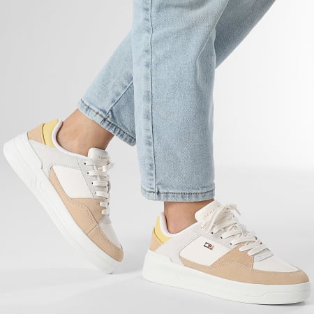Tommy Hilfiger - Baskets Femme Essential Sneaker 8456 Ancient White Clayed Pebble