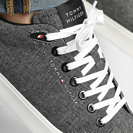 Tommy Hilfiger - Baskets Hi Vulc Low Core Chambray 5389 Black