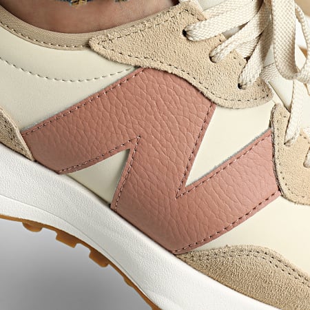 New Balance - 327 WS327NKA Scarpe da ginnastica con suola in osso incenso