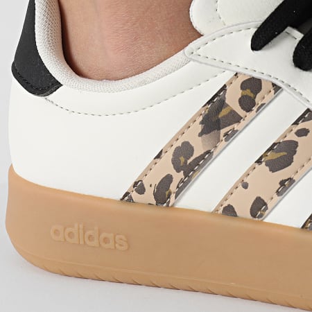 Adidas Sportswear - Baskets Femme Barreda JQ2296 Off White Core Black